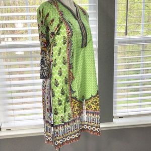 Pre owned 2-pcs Pakistani green Lawn kurti women size Med or Pakistani size 12